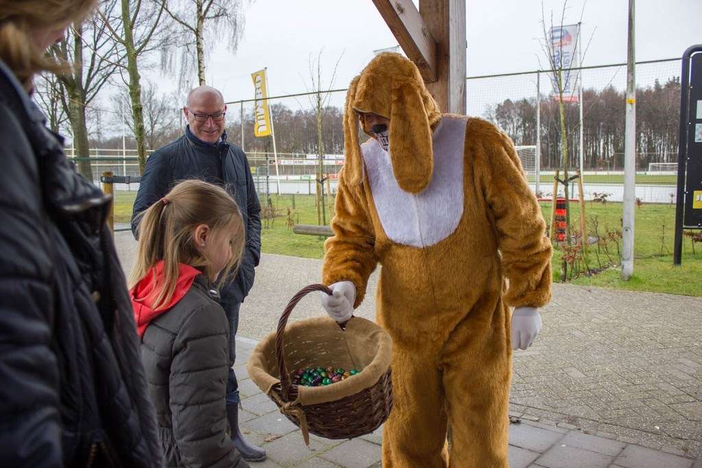 Paaseieren zoeken 2016 foto 8